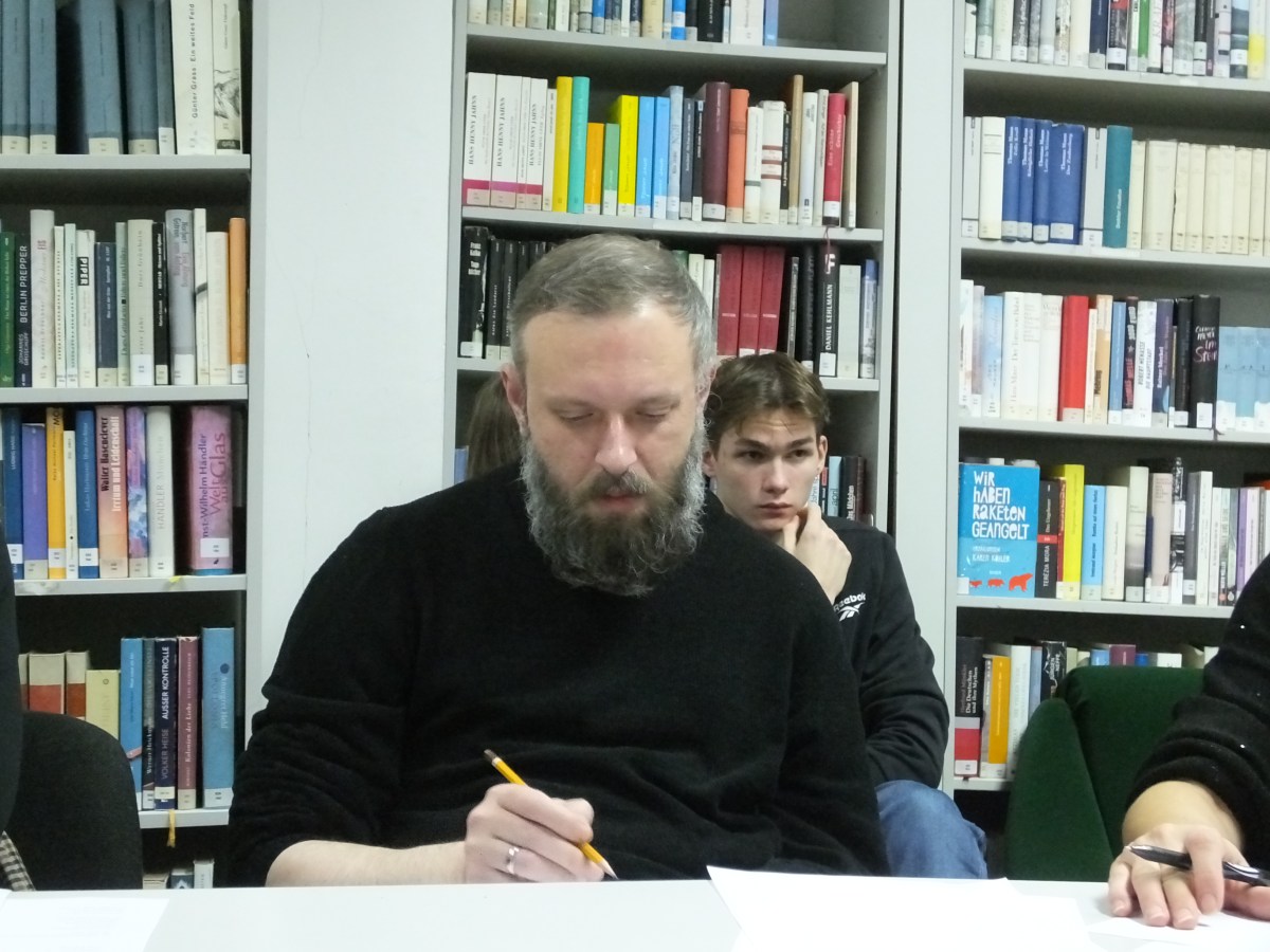 Alexandru Cosmescu – (ce-ți dăruiești când te miști)/ lectură la Republica